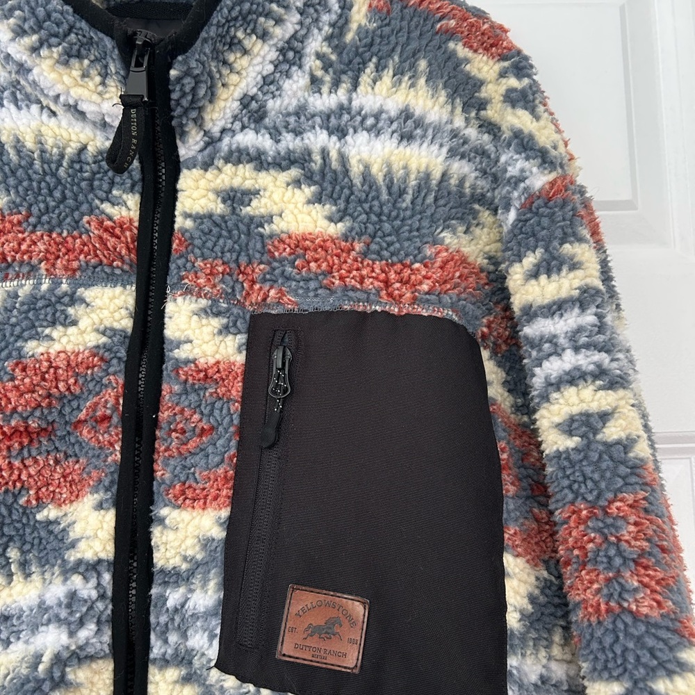 Yellowstone Aztec Sherpa Jacket - Size XL‎ - Picture 2 of 6